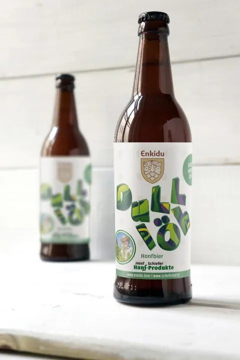Flasche Dulliöh, Hanfbier