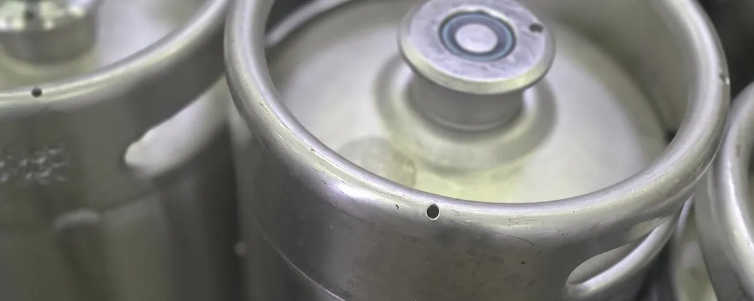 Edelstahlfässer in der Brauerei